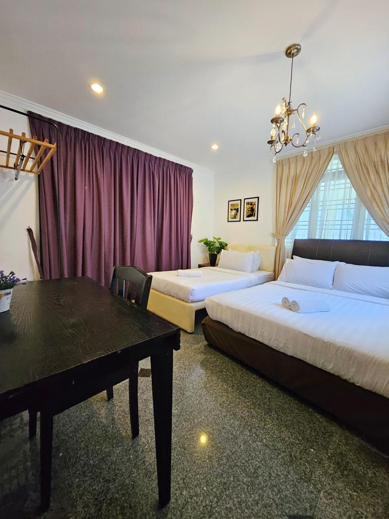 Little Heaven By Sky Hive, A Beach Front Bungalow Tanjung Bungah  Exterior photo